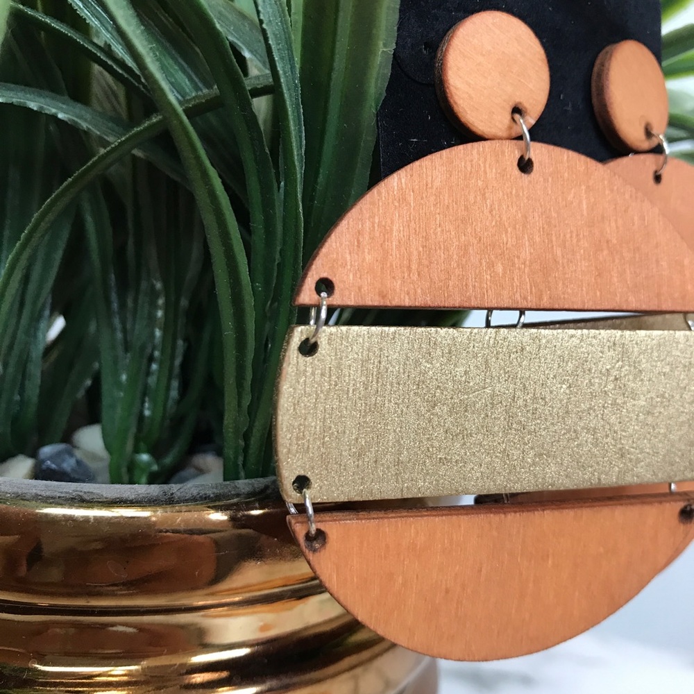 ‼️ Painted Wood Circle Drop Earrings Boho Style - Picture 5 of 8